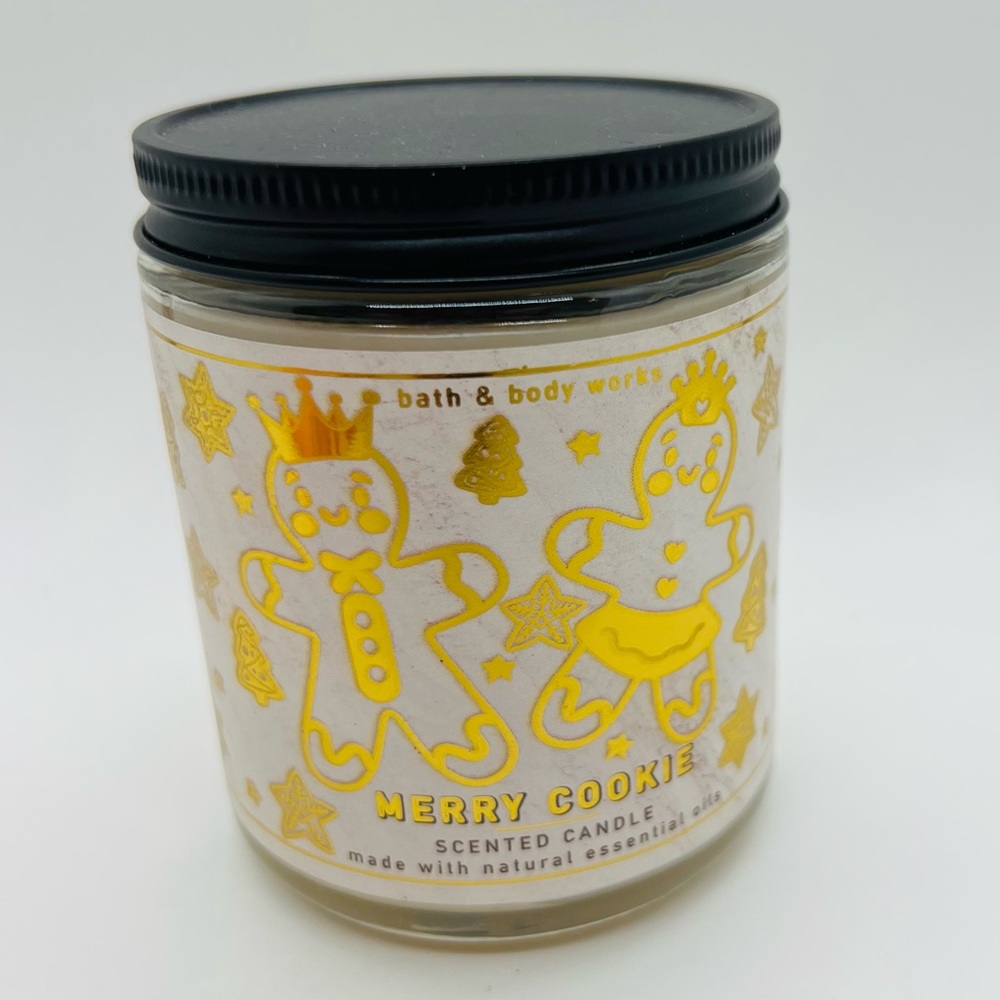 NWT Bath & Body Works Merry Cookie Single Wick Candle 40 hours burn life